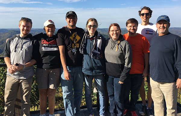 photo of ben, sara, jon, gina, alexis, tristan ryan and tom at The Slingshot.